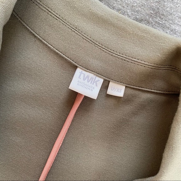 Single-Button Comfy Blazer - Picture 2 of 4